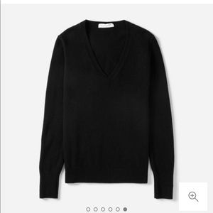 Everlane Cashmere V-neck
